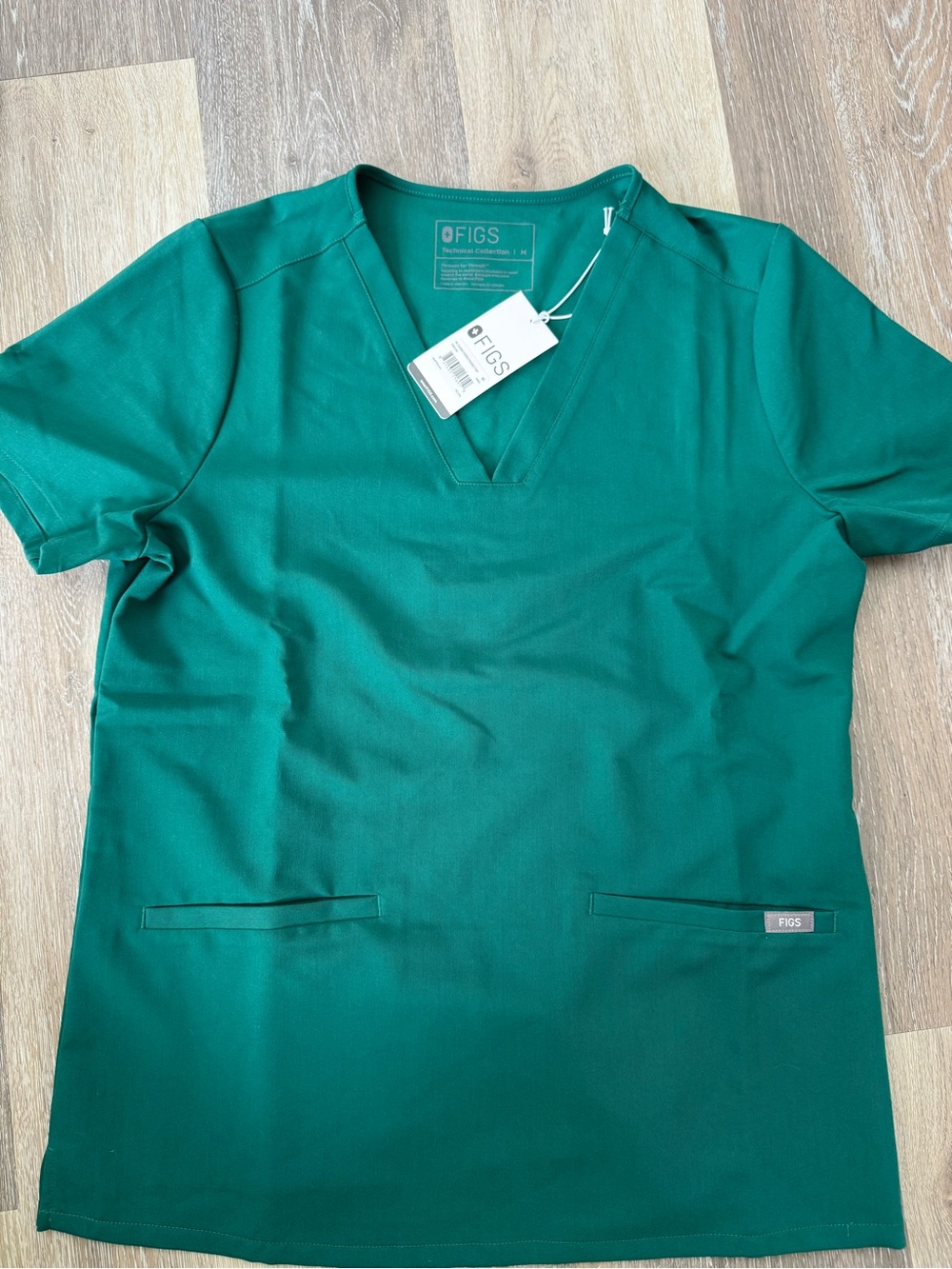 FIGS V-Neck Scrub Top in Emerald Green